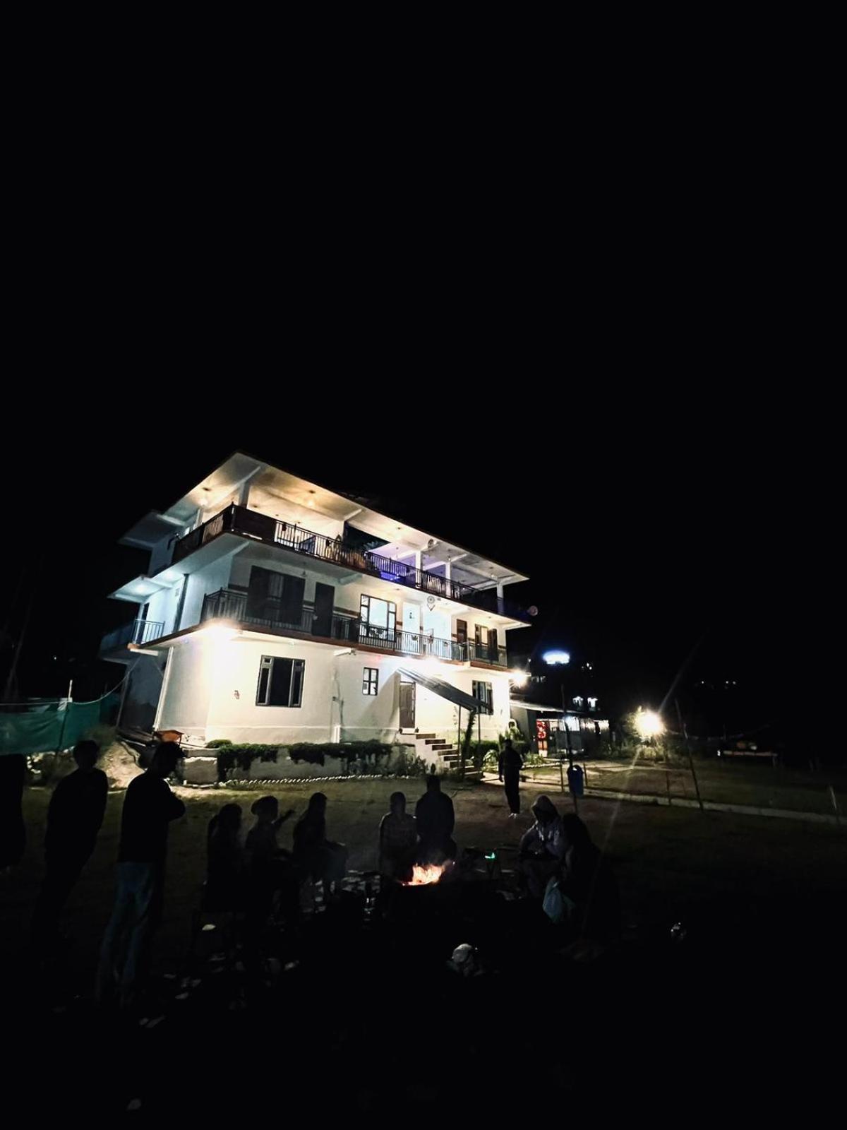 Himtrek Stays, Kasol Buitenkant foto