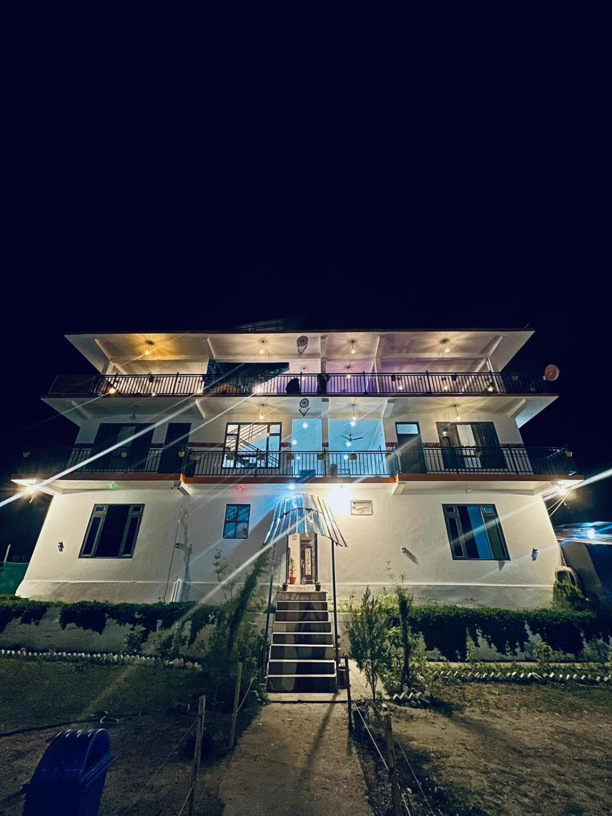 Himtrek Stays, Kasol Buitenkant foto